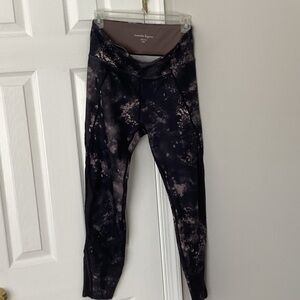 Nanette Lepore Black and gray print athletic wear leggings